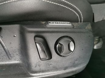 Volkswagen Passat 1.4 TSI 13kWh GTE Plug-in DSG (218 ps) - HEATED SEATS - NAV - BL