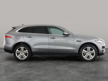 Jaguar F-PACE 2.0 D180 Portfolio AWD (180 ps) - BLUETOOTH - PADDLE SHIFT