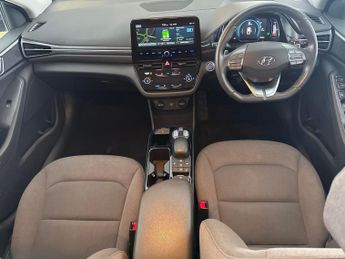 Hyundai Ioniq 38.3kWh Premium (136 ps) - REVERSE CAM - NAV - HEATED SEATS