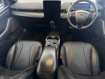 Ford Mustang Mach-e Standard Range 70kWh Automatic AWD (269 ps) - REVERSE CAM - NAV