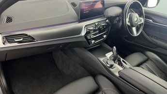 BMW 5 Series 2.0 520d MHT M Sport Touring Steptronic (190 ps) - PERFORMANCE C