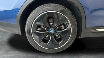 BMW iX3 80kWh Premier Edition (286 ps) - LEATHER - NAV - HEATED SEATS