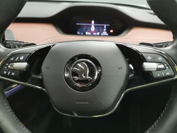 Skoda Enyaq 82kWh 80 (204 ps) - SMARTLINK - REVERSE CAM - NAV