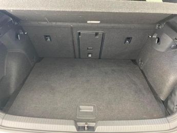 Volkswagen Golf 2.0 TDI GTD DSG (200 ps) - PADDLE SHIFT - SPORTS SEATS - PRIVACY