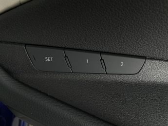 Audi e-tron 55 Technik quattro 95kWh (11kW Charger) (408 ps) - LED - REVERSE