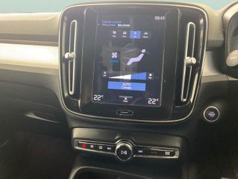 Volvo XC40 1.5h T4 Recharge 10.7kWh Core Plug-in (211 ps) - LANE DEPARTURE 