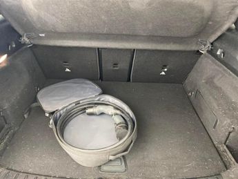 Mercedes-Benz EQA EQA 350 66.5kWh AMG Line 4MATIC (292 ps) - ADAPTIVE LIGHTS - HEA