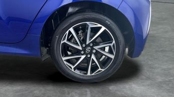 Toyota Yaris 1.5 VVT-h Design E-CVT (116 ps) - BLUETOOTH - AIR CON - DAB