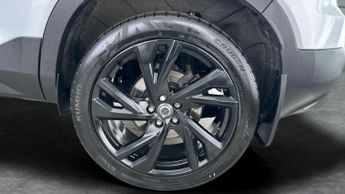 Volvo XC40 2.0 D4 R-Design Pro AWD (190 ps) - CLIMATE CONTROL - DAB