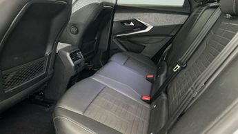 Peugeot E-3008 73kWh GT (210 ps) - LANE DEPARTURE  - BLUETOOTH - SPEED LIMIT RE