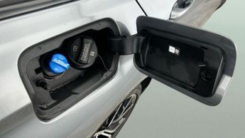 BMW 5 Series 2.0 520d MHT M Sport Touring Steptronic (190 ps) - PERFORMANCE C