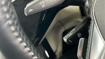 Audi e-tron 55 quattro 95kWh (408 ps) - WIRELESS CHARGER - AIR SUSPENSION