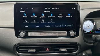 Hyundai Kona 64kWh Premium (10.5kW Charger) (204 ps) - HEATED SEATS - HEATED 