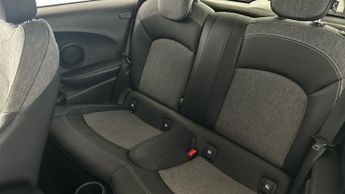 Mini Electric Hatch Cooper SE 32.6kWh Level 2 (184 ps) - INTERIOR LIGHT PACK - COMFO