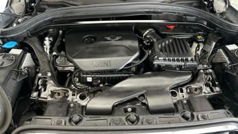 Mini Countryman 1.5 Cooper (136 ps) - AUTO HEADLIGHTS - DAB - PRIVACY GLASS