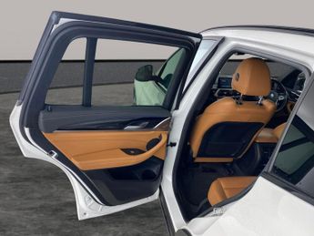 BMW iX3 80kWh Premier Edition (286 ps) - LEATHER - HEATED SEATS - NAV