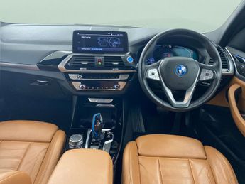 BMW iX3 80kWh Premier Edition (286 ps) - LEATHER - HEATED SEATS - NAV