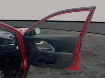 Kia Niro 39kWh 2 (134 bhp) - CRUISE - PADDLE SHIFT - 17IN ALLOYS