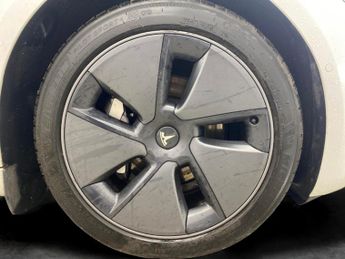 Tesla Model 3 (Dual Motor) Long Range 4WDE (346 ps) - PARK ASSIST - LED - REVE