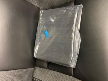 Volvo XC60 2.0h T6 Recharge 11.6kWh R-Design Plug-in AWD (340 ps) - LED - H