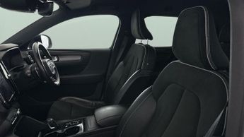 Volvo XC40 2.0 D4 R-Design Pro AWD (190 ps) - CLIMATE CONTROL - DAB