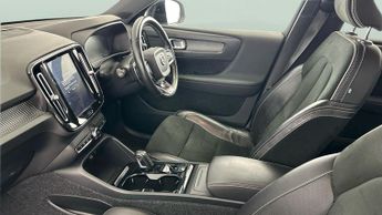 Volvo XC40 2.0 D4 R-Design Pro AWD (190 ps) - CLIMATE CONTROL - DAB
