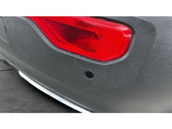 Volvo XC40 2.0 D4 R-Design Pro AWD (190 ps) - CLIMATE CONTROL - DAB