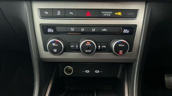 Seat Ateca 1.5 TSI EVO XPERIENCE DSG (150 ps) - PADDLE SHIFT - PARK SENSORS