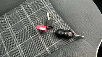 Fiat 500 1.2 Lounge Dualogic (69 bhp) - ELECTRIC WINDOWS - ANDROID AUTO