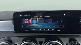 Mercedes-Benz CLA 1.3 CLA180 AMG Line (Premium Plus 2) Coupe 7G-DCT (136 ps) - DRI