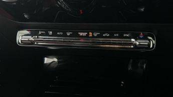 Mercedes-Benz CLA 1.3 CLA180 AMG Line (Premium Plus 2) Coupe 7G-DCT (136 ps) - DRI