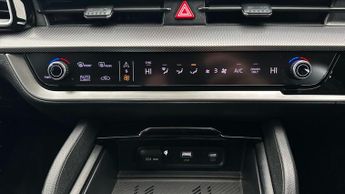 Kia Sportage 1.6 T-GDi 13.8kWh GT-Line S Plug-in AWD (261 bhp) - HEATED STEER