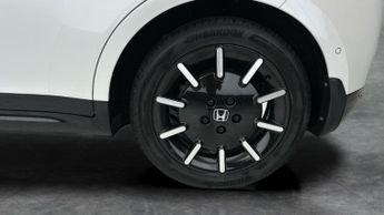 Honda Honda E 35.5kWh Advance (17in Alloy) (154 ps) - HEATED STEERING - LANE D