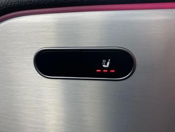 Mercedes-Benz EQA EQA 350 66.5kWh AMG Line 4MATIC (292 ps) - ADAPTIVE LIGHTS - HEA