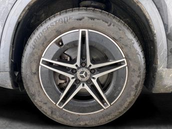 Mercedes-Benz EQA EQA 350 66.5kWh AMG Line 4MATIC (292 ps) - ADAPTIVE LIGHTS - HEA