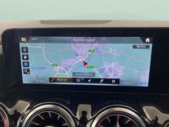 Mercedes-Benz EQA EQA 350 66.5kWh AMG Line 4MATIC (292 ps) - ADAPTIVE LIGHTS - HEA