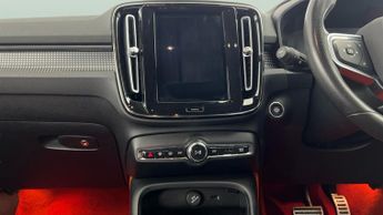 Volvo XC40 1.5h T5 Twin Engine Recharge 10.7kWh R-Design Pro Plug-in (262 p