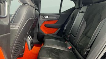 Volvo XC40 1.5h T5 Twin Engine Recharge 10.7kWh R-Design Pro Plug-in (262 p