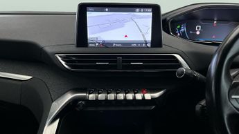 Peugeot 3008 1.5 BlueHDi Allure EAT (130 ps) - BLUETOOTH - PARK SENSORS