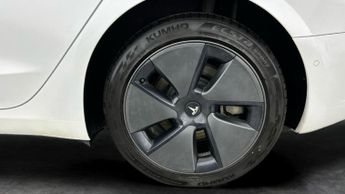 Tesla Model 3 (Dual Motor) Long Range 4WDE (346 ps) - LED - REVERSE CAM - NAV