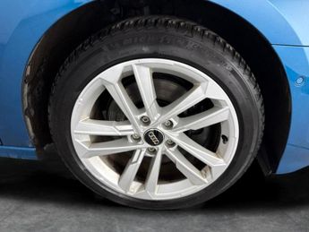 Audi A3 1.4 TFSIe 40 Sport Sportback Plug-in S Tronic 13kWh (204 ps) - M