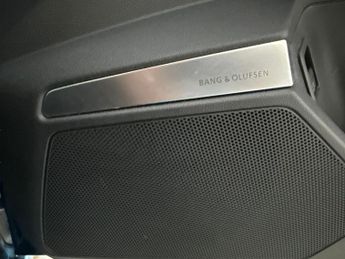 Audi A3 1.4 TFSIe 40 Sport Sportback Plug-in S Tronic 13kWh (204 ps) - M