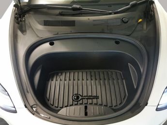 Tesla Model 3 Standard Range Plus RWD (241 bhp) - PARK ASSIST - LED - REVERSE 