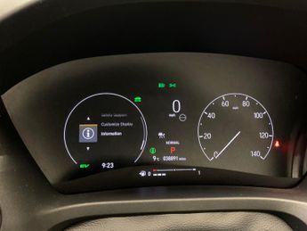 Honda HR-V 1.5 h i-MMD Elegance CVT (131 ps) - HEATED SEATS - WIFI - BLIND 