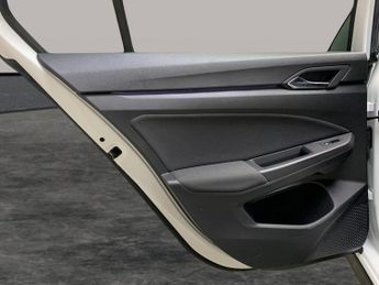 Volkswagen Golf 2.0 TDI GTD DSG (200 ps) - PADDLE SHIFT - SPORTS SEATS - PRIVACY