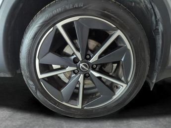 Nissan Qashqai 1.3 DIG-T MHEV Tekna XTRON (158 ps) - ACTIVE LANE ASSIST - 360 C