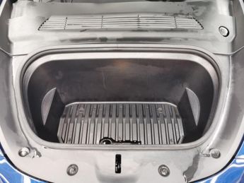 Tesla Model Y (Dual Motor) Long Range 4WDE (384 bhp) - HEATED STEERING