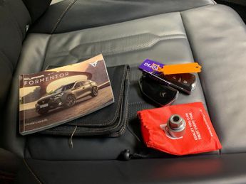 Cupra Formentor 1.4 eHybrid 12.8kWh V2 Plug-in DSG (204 ps) - LED - REVERSE CAM 