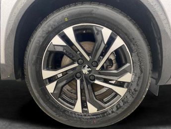 Peugeot E-2008 50kWh GT (136 ps) - BLIND SPOT ASSIST - LANE DEPARTURE  - BLUETO