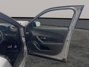 Peugeot E-2008 50kWh GT (136 ps) - BLIND SPOT ASSIST - LANE DEPARTURE  - BLUETO